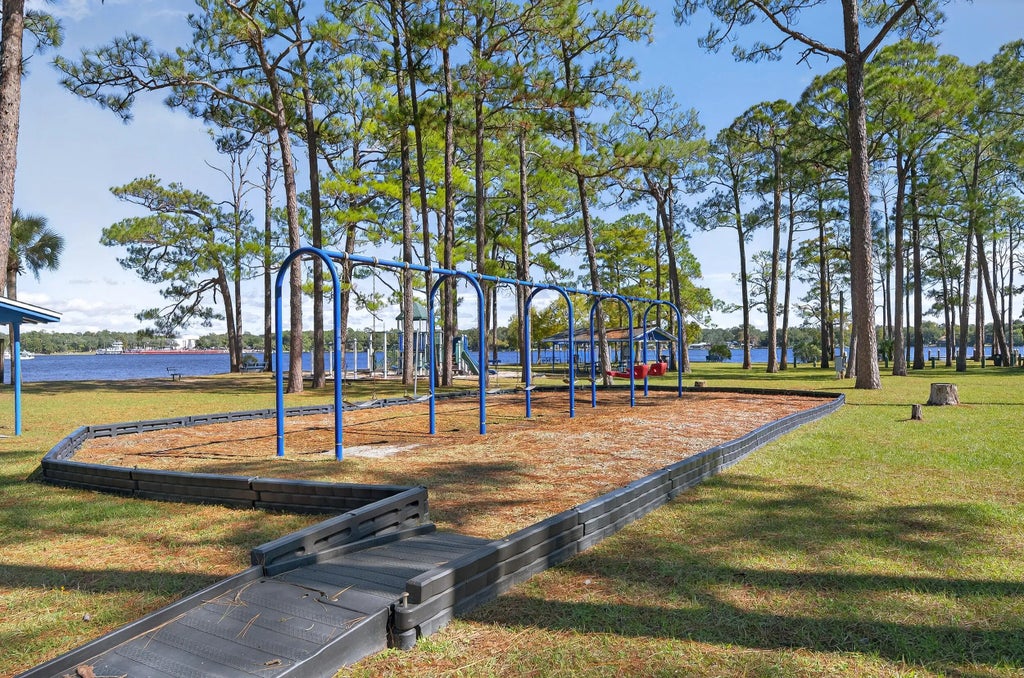 54 of 65 - 220 Edge Avenue, Valparaiso, FL