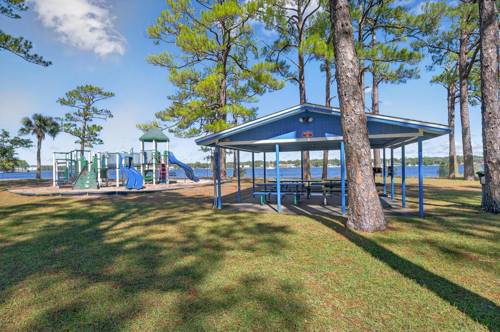 58 of 65 - 220 Edge Avenue, Valparaiso, FL