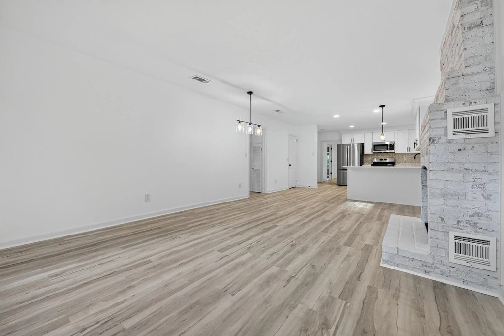 6 of 65 - 220 Edge Avenue, Valparaiso, FL