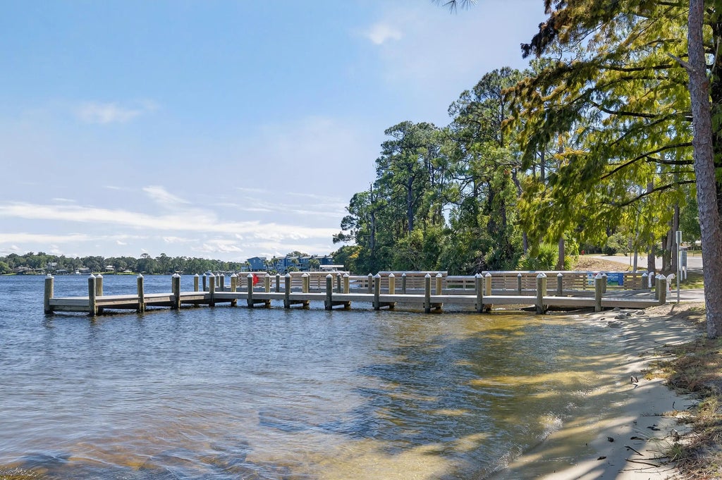 61 of 65 - 220 Edge Avenue, Valparaiso, FL