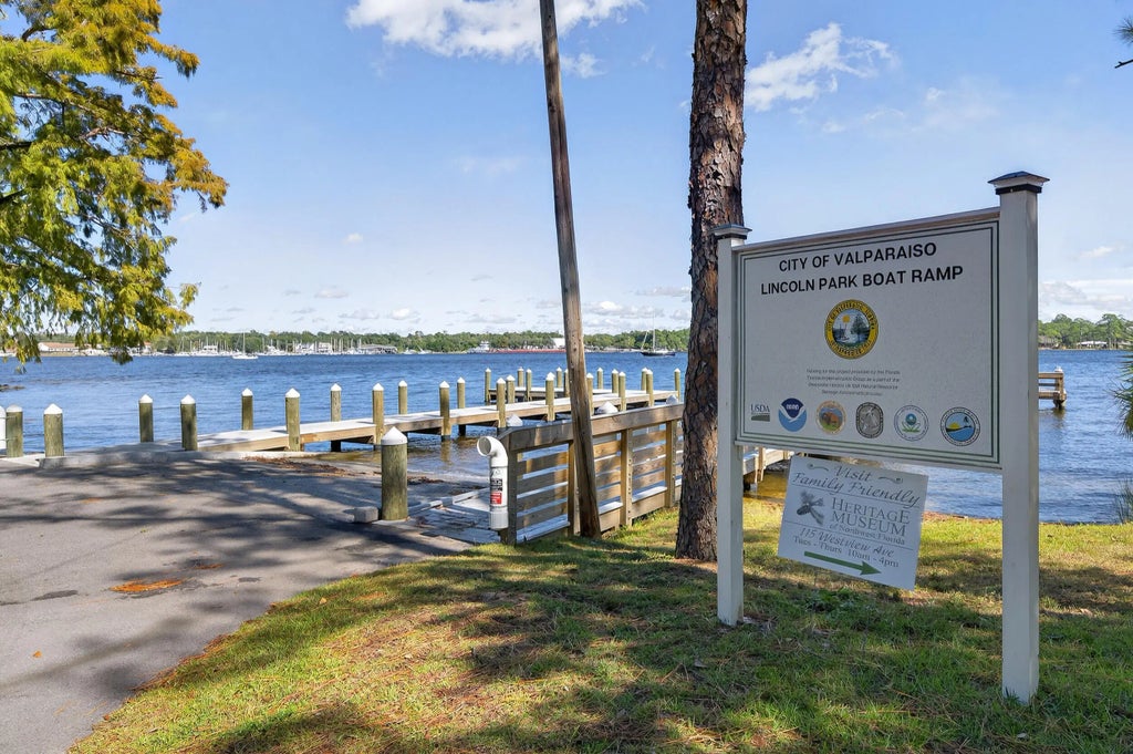 64 of 65 - 220 Edge Avenue, Valparaiso, FL