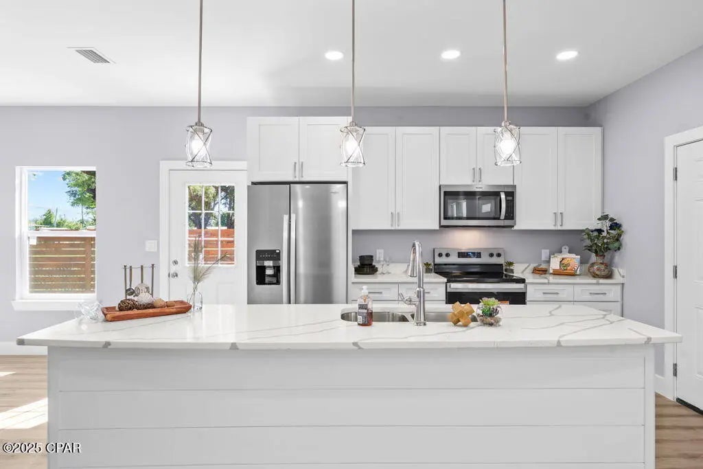 9 of 40 - 724 Sheffield Avenue, Panama City, FL