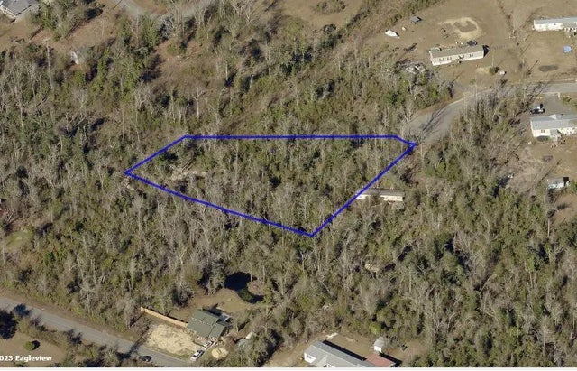 Photo of Listing #988698