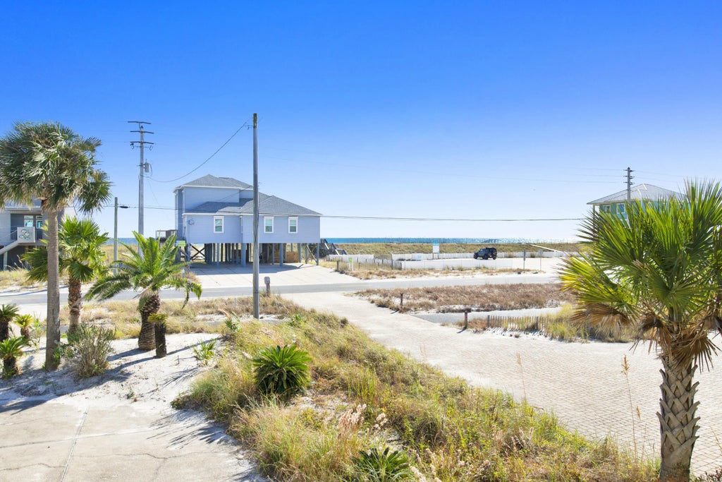 18 of 46 - 7600 Gulf Boulevard Boulevard, Navarre, FL