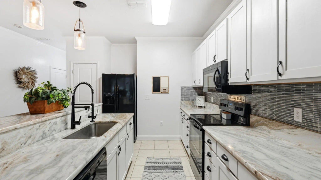 6 of 40 - 22 N Sand Palm Road 15, Freeport, FL