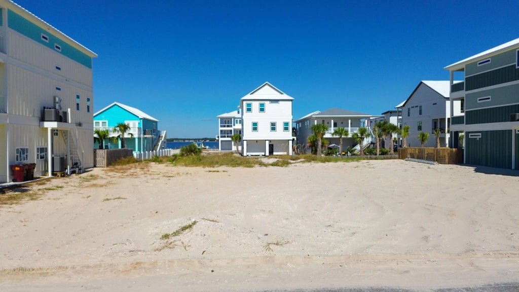 13 of 15 - 7399 Grand Navarre Boulevard, Navarre, FL