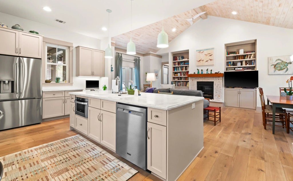 7 of 51 - 321 Seabreeze Boulevard, Seacrest, FL