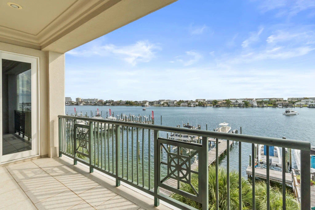 28 of 65 - 602 Harbor Boulevard 203, Destin, FL
