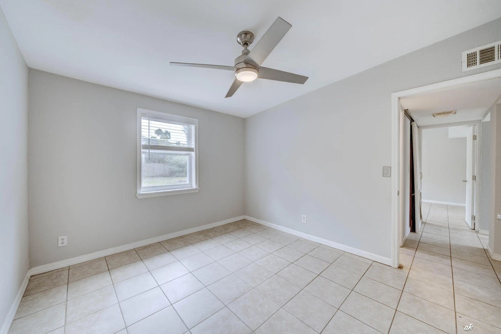 11 of 20 - 3732 E E 9th Street, Panama City, FL