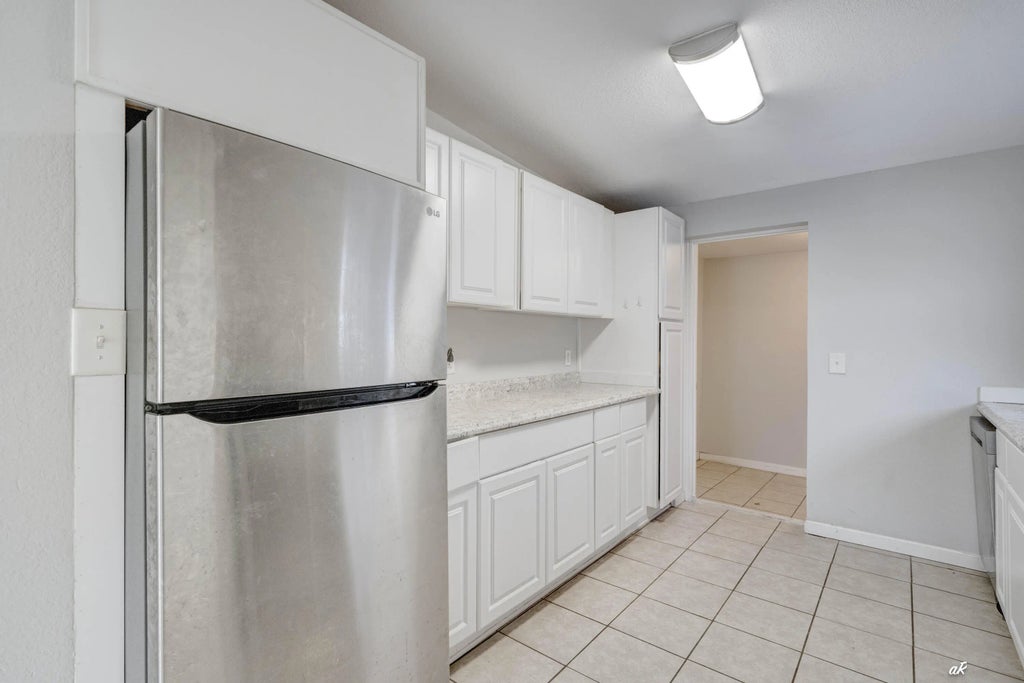 8 of 20 - 3732 E E 9th Street, Panama City, FL