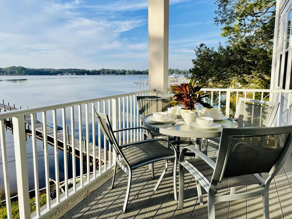 22 of 40 - 2975 Holley Point Road, Navarre, FL