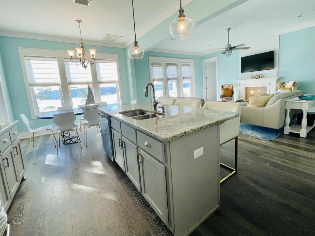 28 of 40 - 2975 Holley Point Road, Navarre, FL