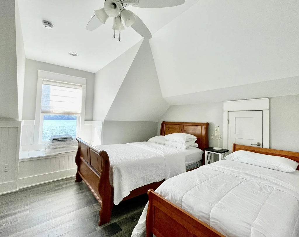 38 of 40 - 2975 Holley Point Road, Navarre, FL