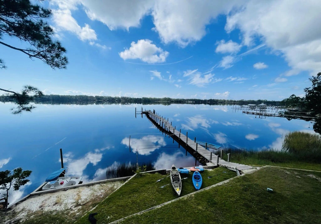 7 of 40 - 2975 Holley Point Road, Navarre, FL