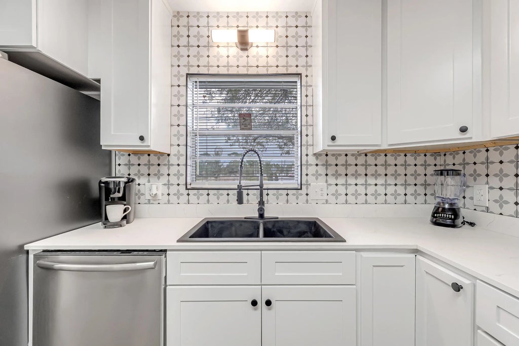 28 of 46 - 12 Nw Memorial Parkway, Fort Walton Beach, FL