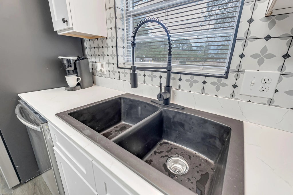 29 of 46 - 12 Nw Memorial Parkway, Fort Walton Beach, FL