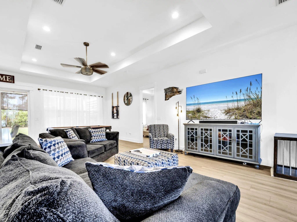 2 of 32 - 440 Gentle Wind Court, Freeport, FL