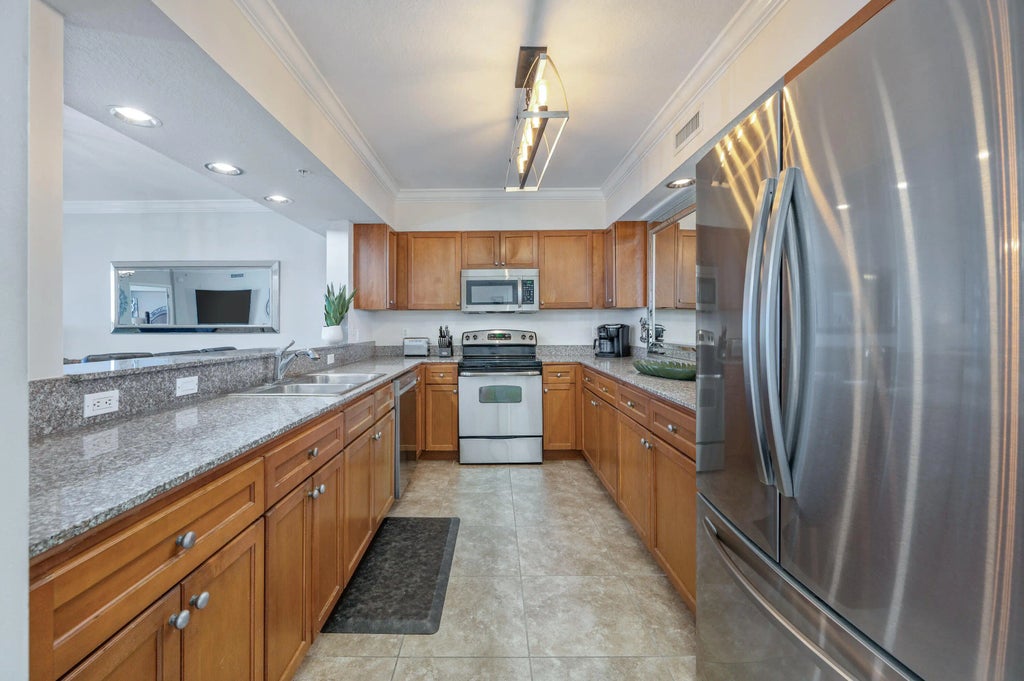 15 of 75 - 1328 Miracle Strip Parkway 402, Fort Walton Beach, FL