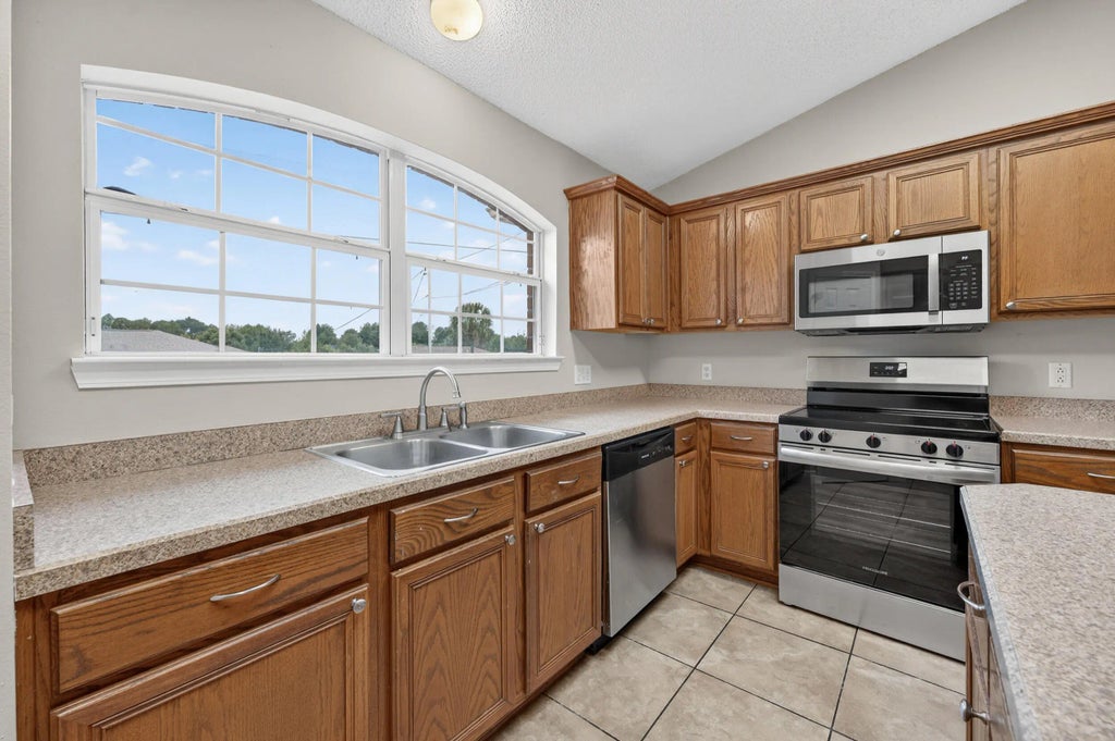 17 of 59 - 1222 Northview Drive, Crestview, FL