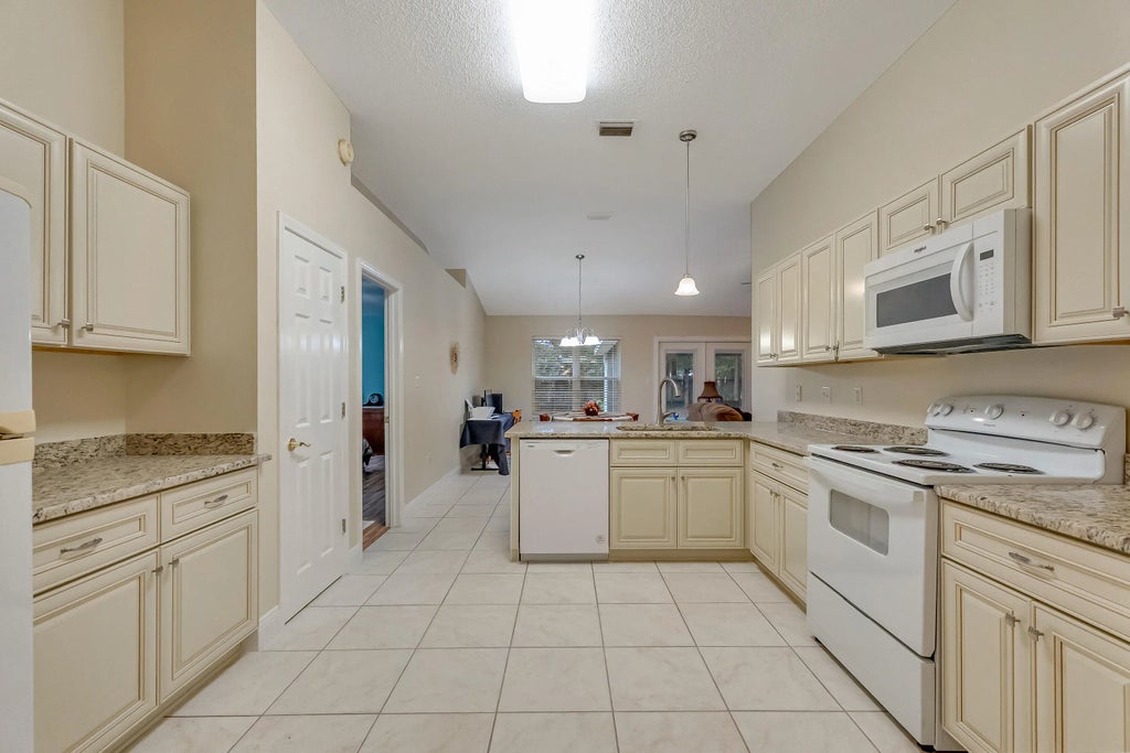 28 of 72 - 4730 Connor Drive, Crestview, FL