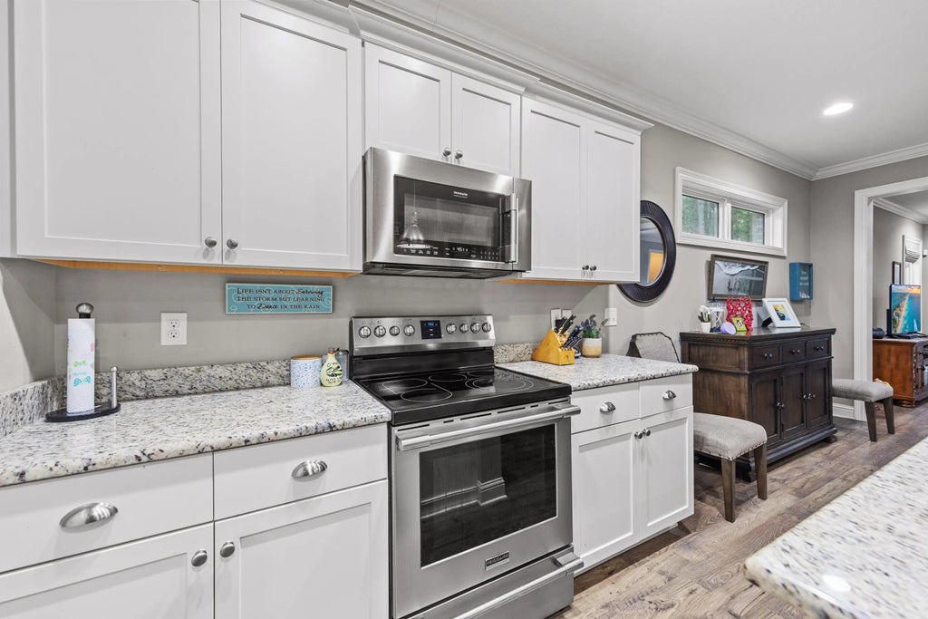 8 of 32 - 40 Oyster Boulevard, Freeport, FL