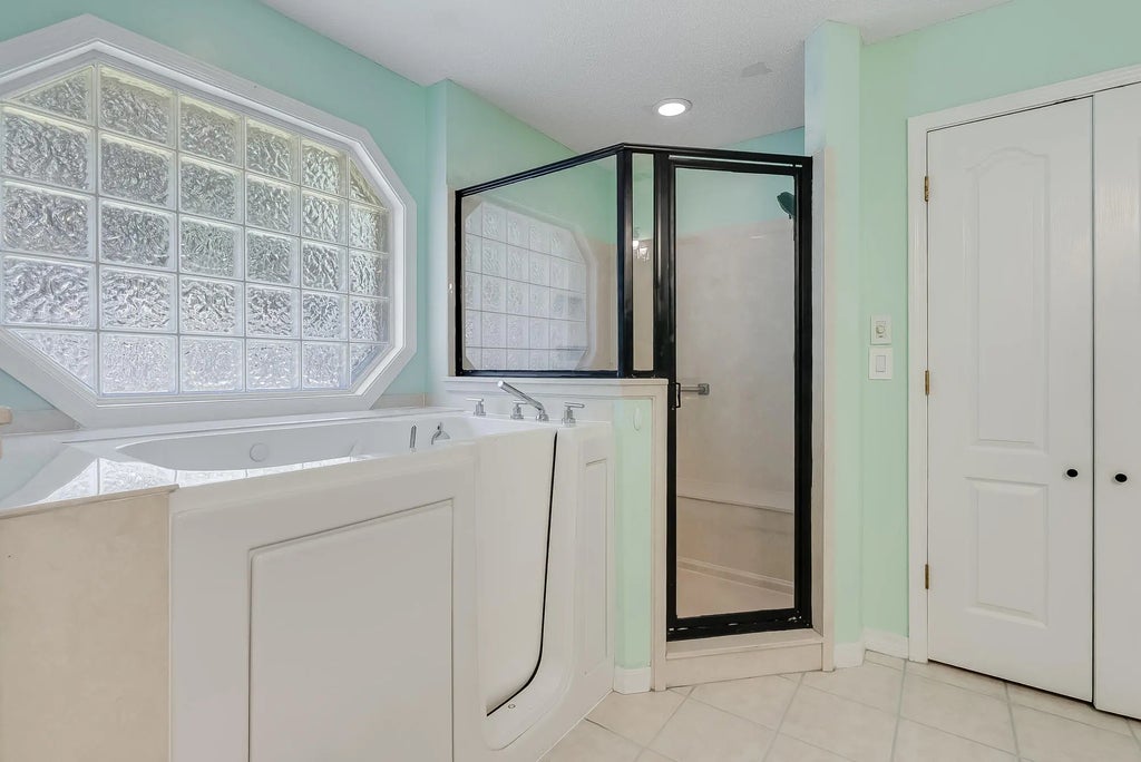 26 of 50 - 54 Hillcrest Drive, Shalimar, FL