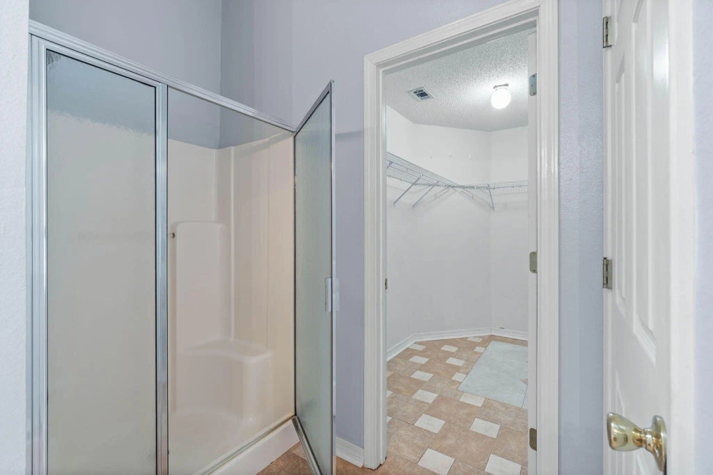 28 of 48 - 8568 Vehlin Court, Navarre, FL