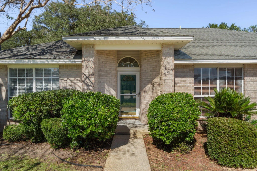 3 of 48 - 8568 Vehlin Court, Navarre, FL