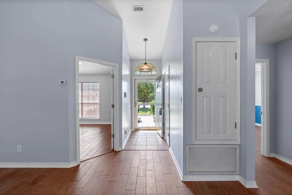 4 of 48 - 8568 Vehlin Court, Navarre, FL