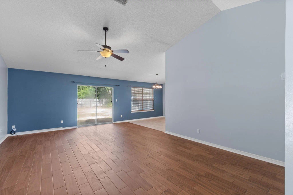 5 of 48 - 8568 Vehlin Court, Navarre, FL