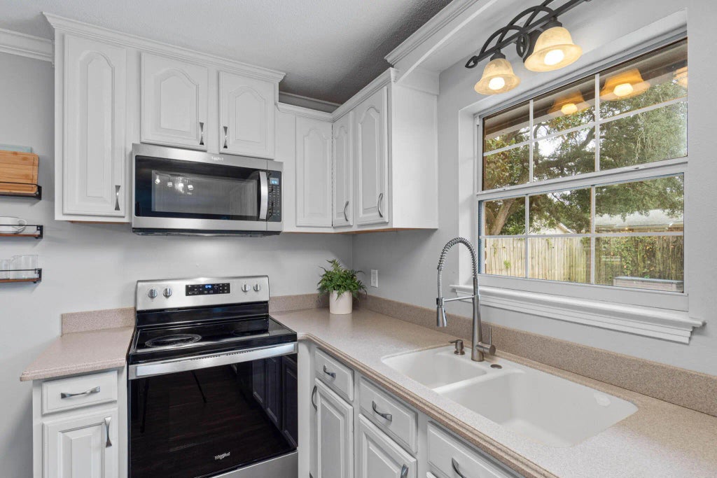 9 of 53 - 236 Pleasant Street, Fort Walton Beach, FL