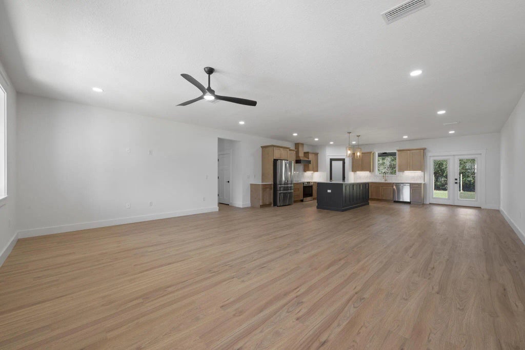 8 of 49 - 7713 Sandstone Street, Navarre, FL