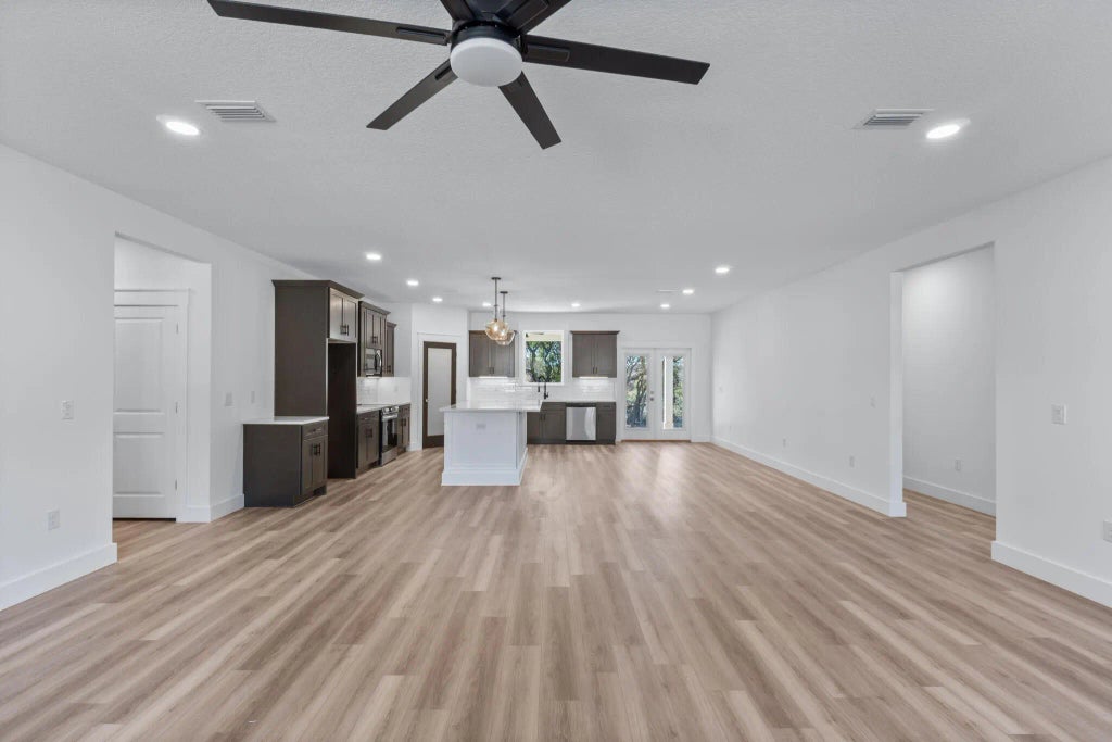 15 of 52 - 8393 Segura Street, Navarre, FL