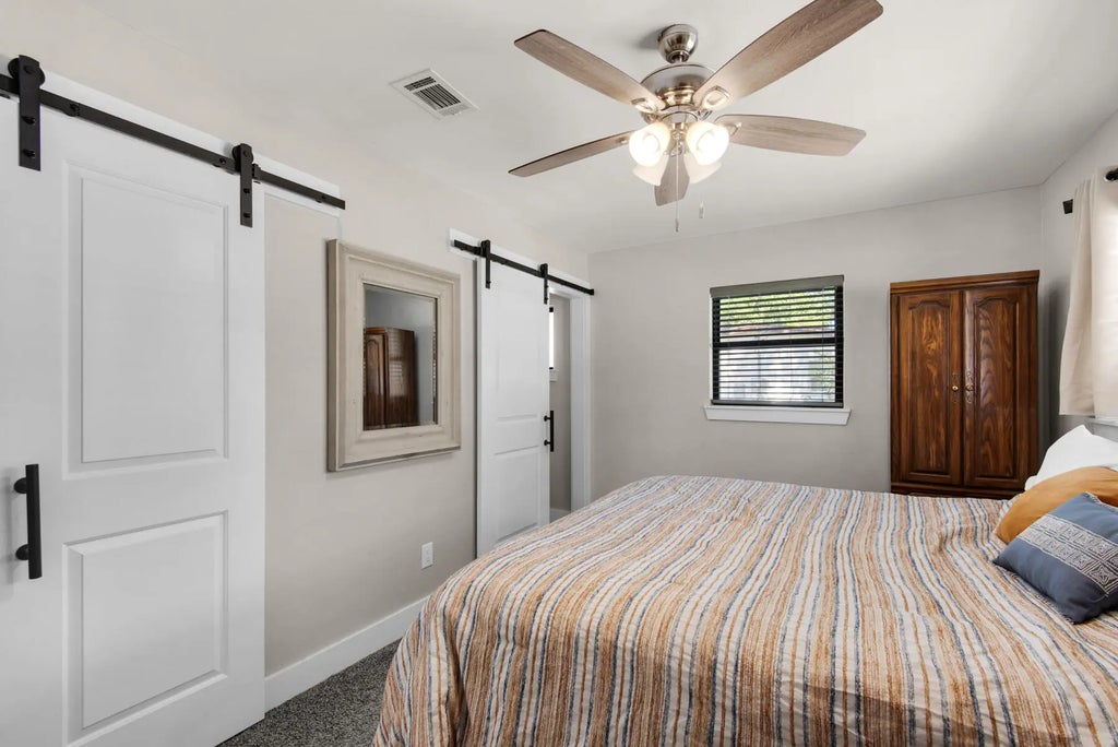 19 of 34 - 415 Avon Lane Lane, Mary Esther, FL