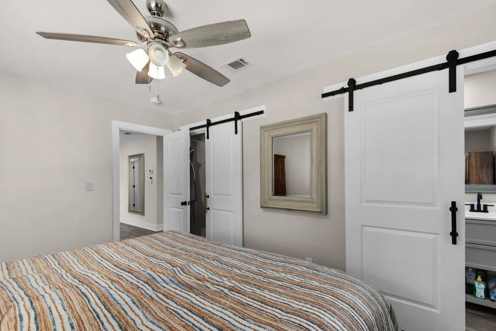 20 of 34 - 415 Avon Lane Lane, Mary Esther, FL