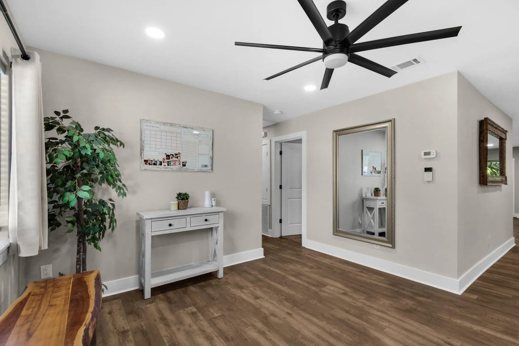 4 of 34 - 415 Avon Lane Lane, Mary Esther, FL