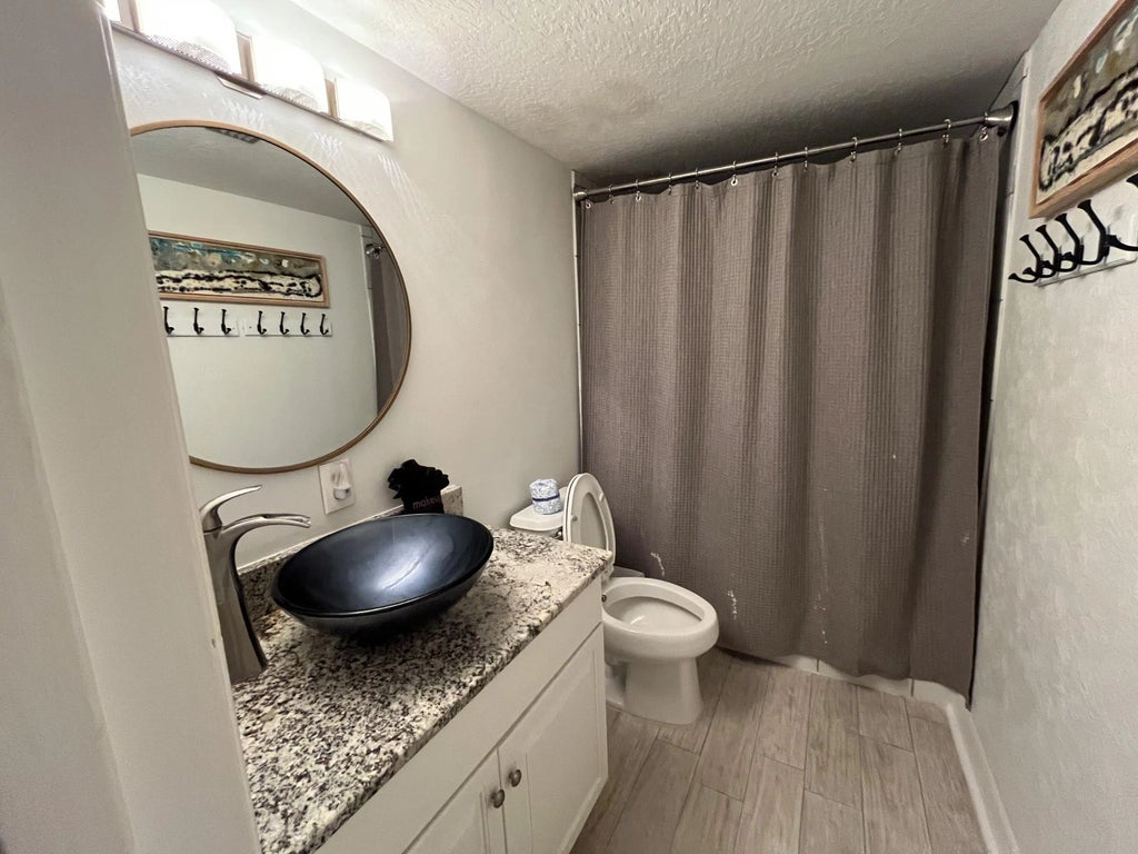 16 of 26 - 30 Moreno Point Road 404a, Destin, FL