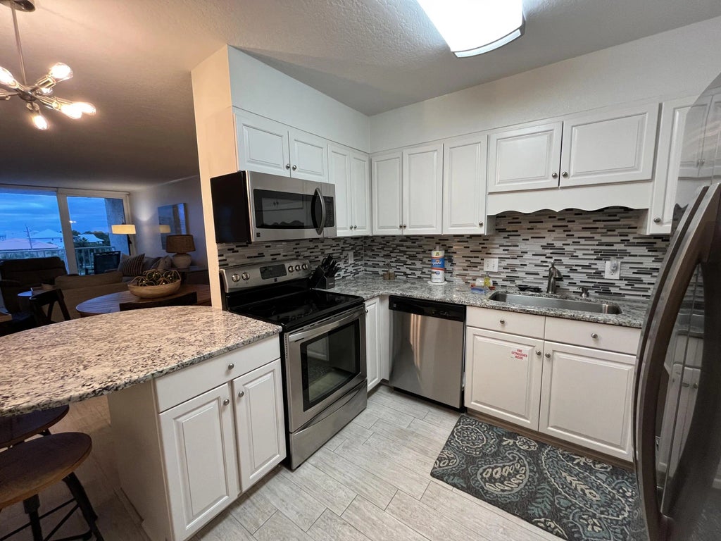 9 of 26 - 30 Moreno Point Road 404a, Destin, FL