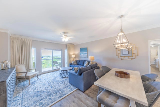 Photo of Listing #989052