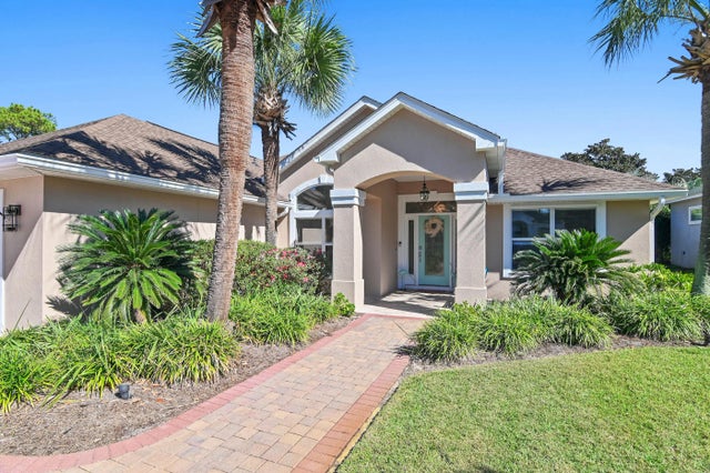 285 Tequesta Drive, Destin