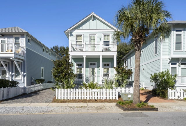 Photo of Listing #989637