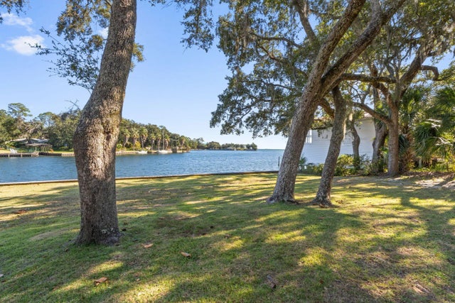 19 Old Ferry Road, Shalimar