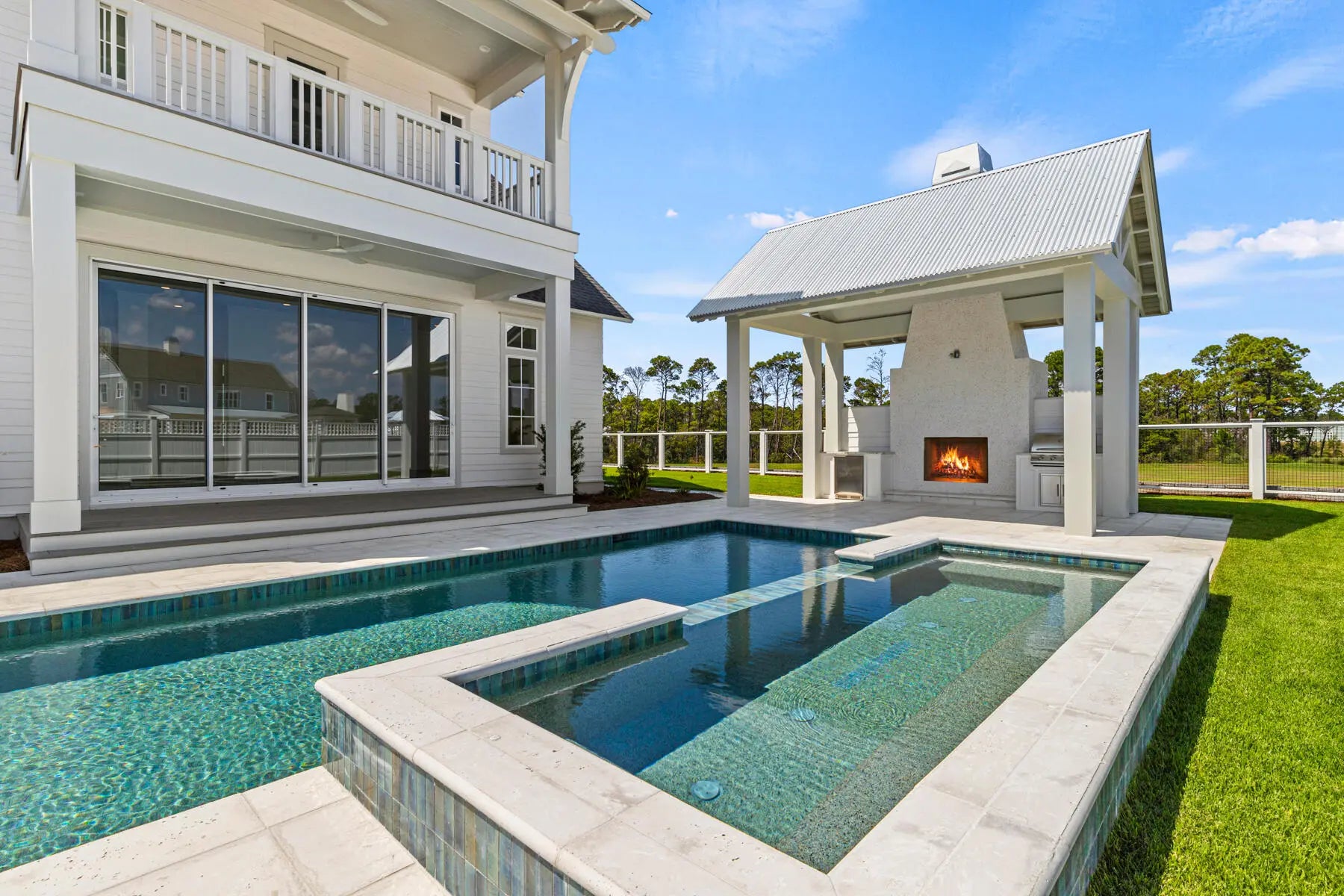 Photo of Listing #989650