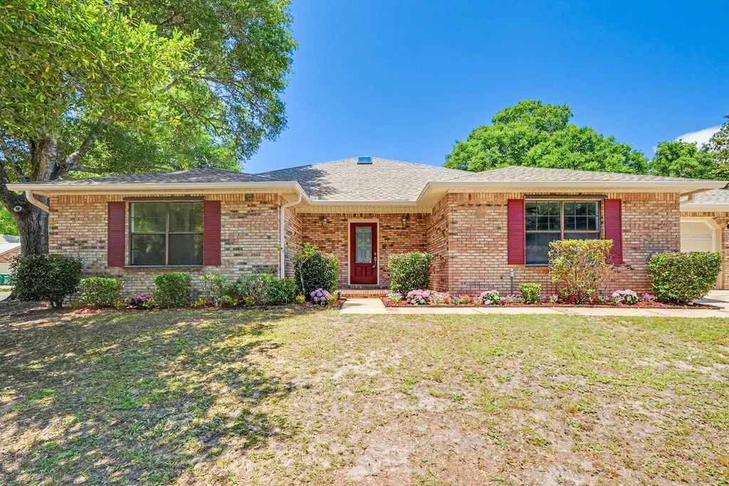 109 Oak Shores Drive, Niceville