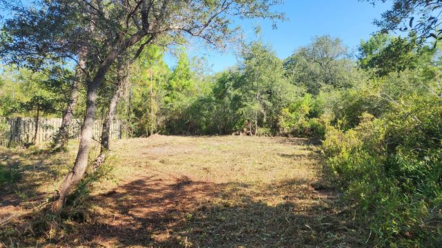 Photo of Listing #910301