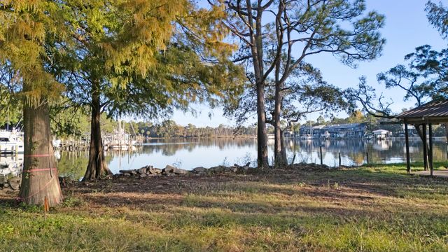 Photo of Listing #916188