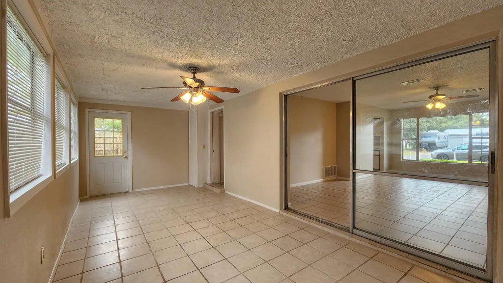 13 of 26 - 261 Lee Drive, Mary Esther, FL