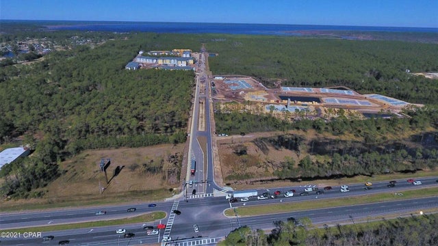 Photo of Listing #927841