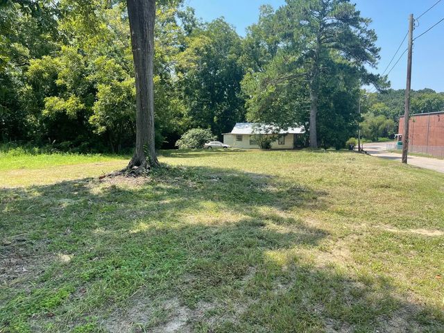 Photo of Listing #932095