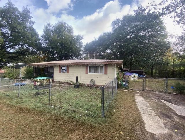 Photo of Listing #937880